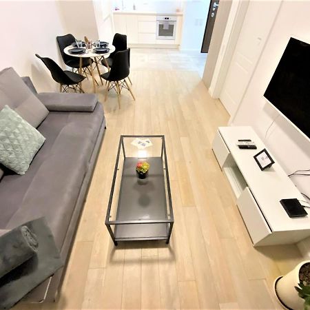 Exclusive 2Br! Apartment In Center +Netflix +Gym Warschau Buitenkant foto