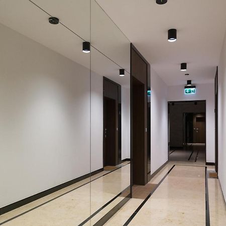 Exclusive 2Br! Apartment In Center +Netflix +Gym Warschau Buitenkant foto