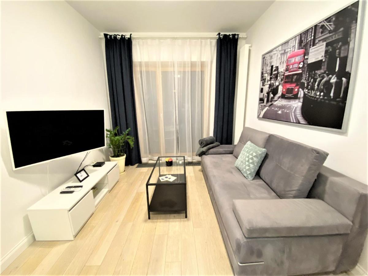 Exclusive 2Br! Apartment In Center +Netflix +Gym Warschau Buitenkant foto