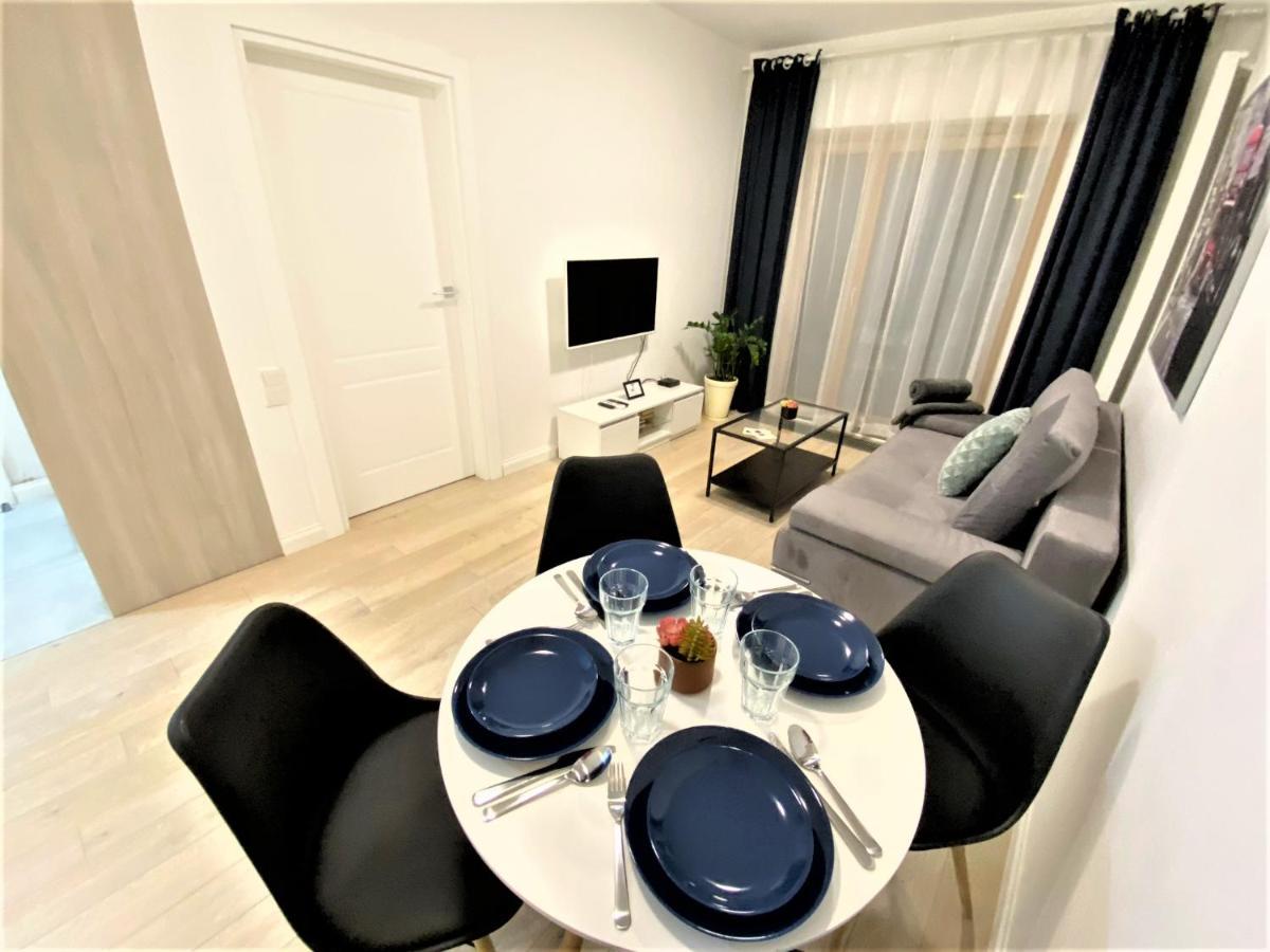 Exclusive 2Br! Apartment In Center +Netflix +Gym Warschau Buitenkant foto