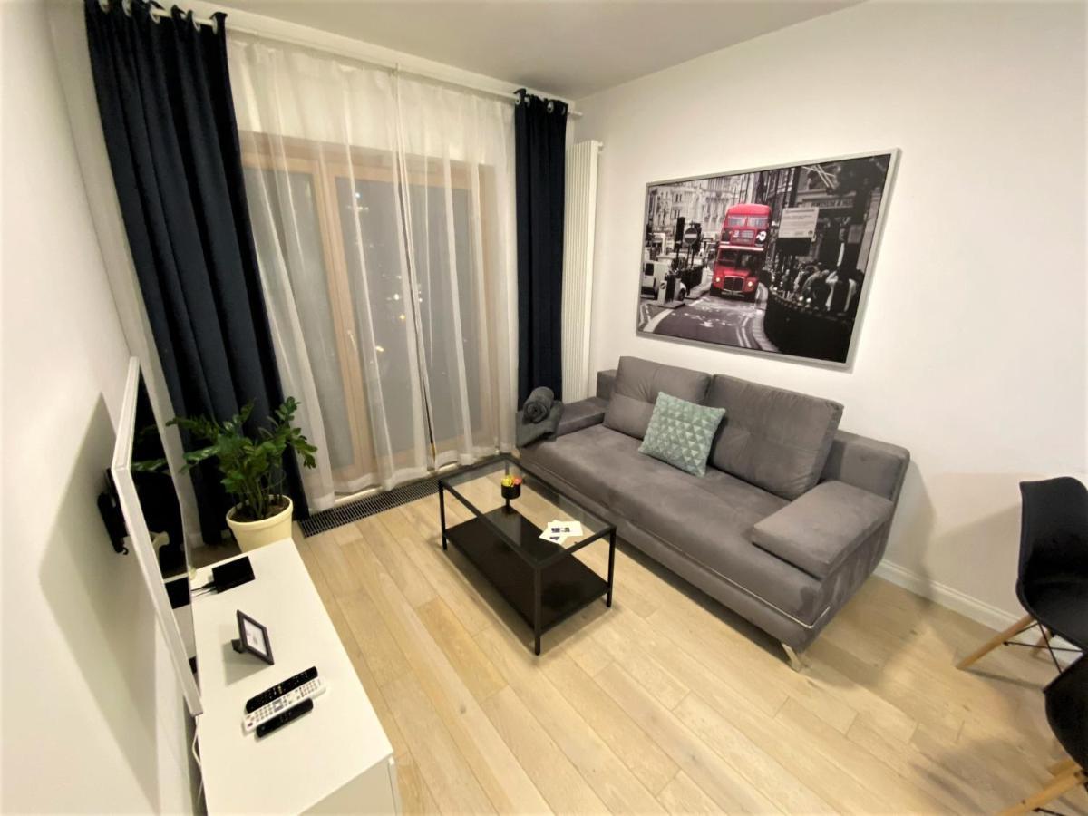 Exclusive 2Br! Apartment In Center +Netflix +Gym Warschau Buitenkant foto