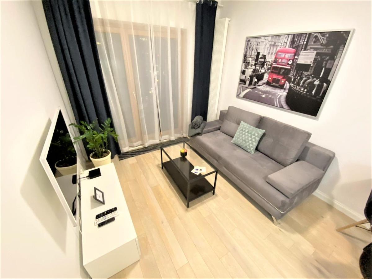 Exclusive 2Br! Apartment In Center +Netflix +Gym Warschau Buitenkant foto