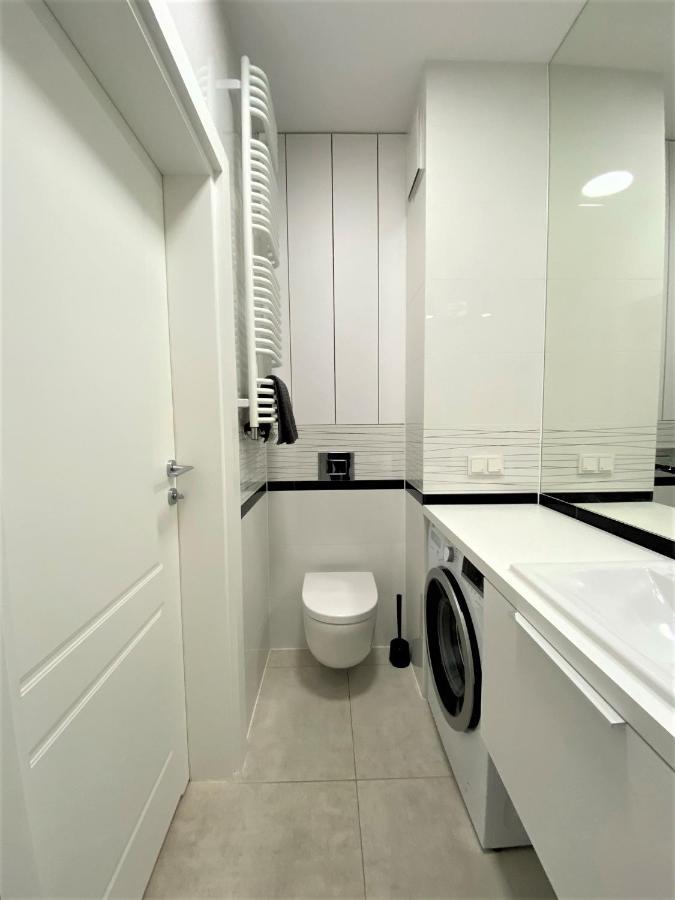 Exclusive 2Br! Apartment In Center +Netflix +Gym Warschau Buitenkant foto